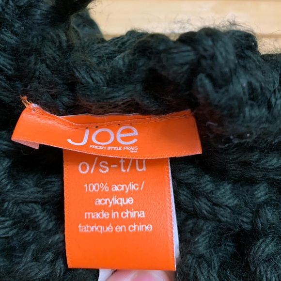 Knit Winter Beret - Picture 4 of 4